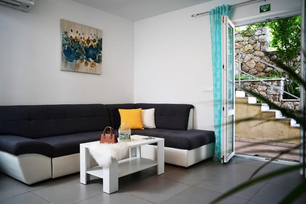Wave N' Sea Apartment With A Private Pool Dubrovnik Buitenkant foto