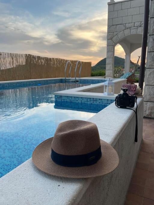 Wave N' Sea Apartment With A Private Pool Dubrovnik Buitenkant foto