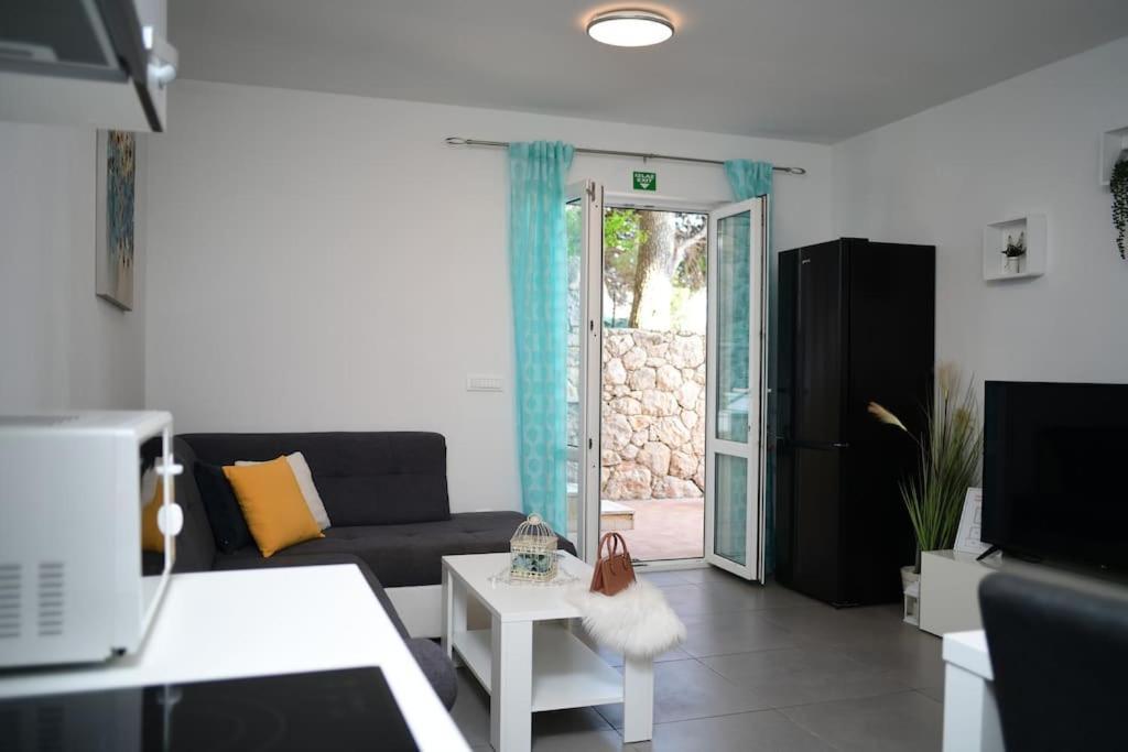 Wave N' Sea Apartment With A Private Pool Dubrovnik Buitenkant foto